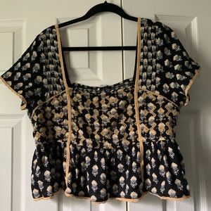 American Eagle Cropped Blouse